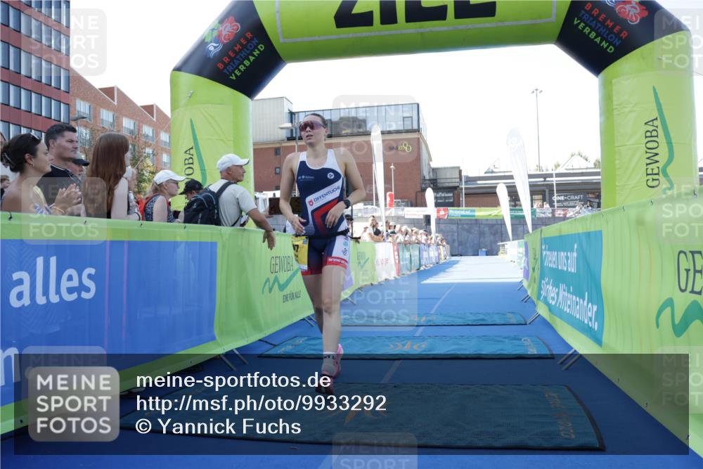 09.08.2026 - GEWOBA Citytriathlon Bremen Yannick Fuchs http://msf.ph/oto/9933292 09.08.2026 11:22:32 Ziel 447, 465 meine-sportfotos.de