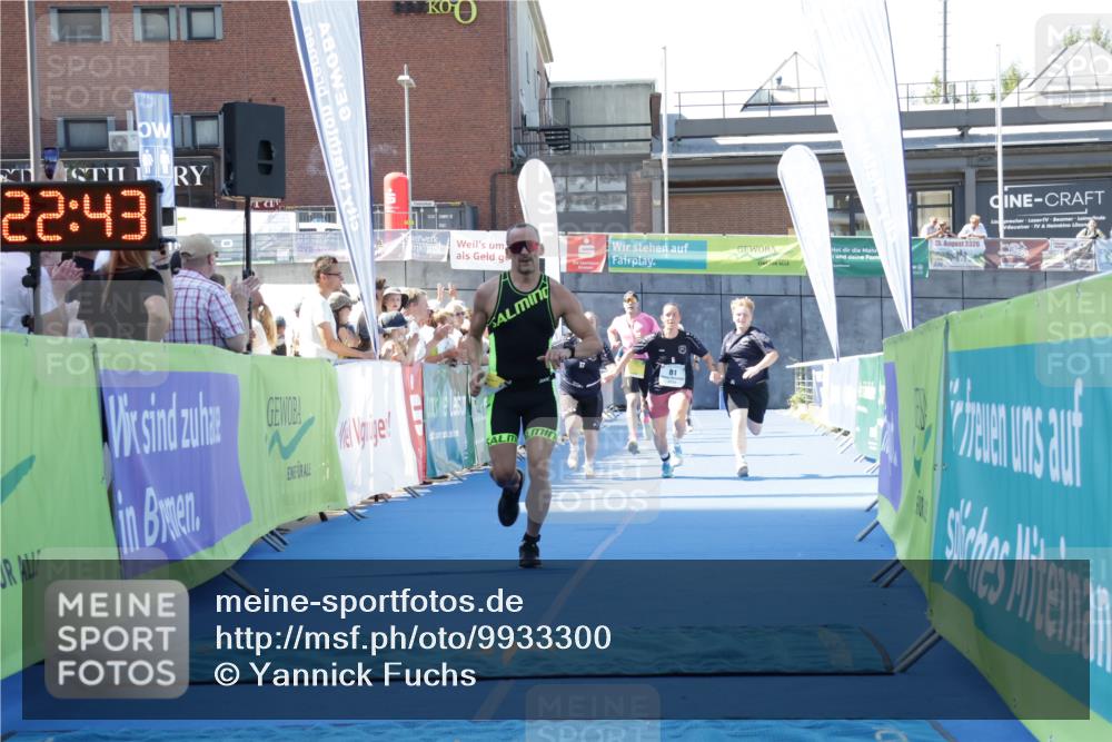09.08.2026 - GEWOBA Citytriathlon Bremen Yannick Fuchs http://msf.ph/oto/9933300 09.08.2026 11:22:47 Ziel 81, 395, 493 meine-sportfotos.de