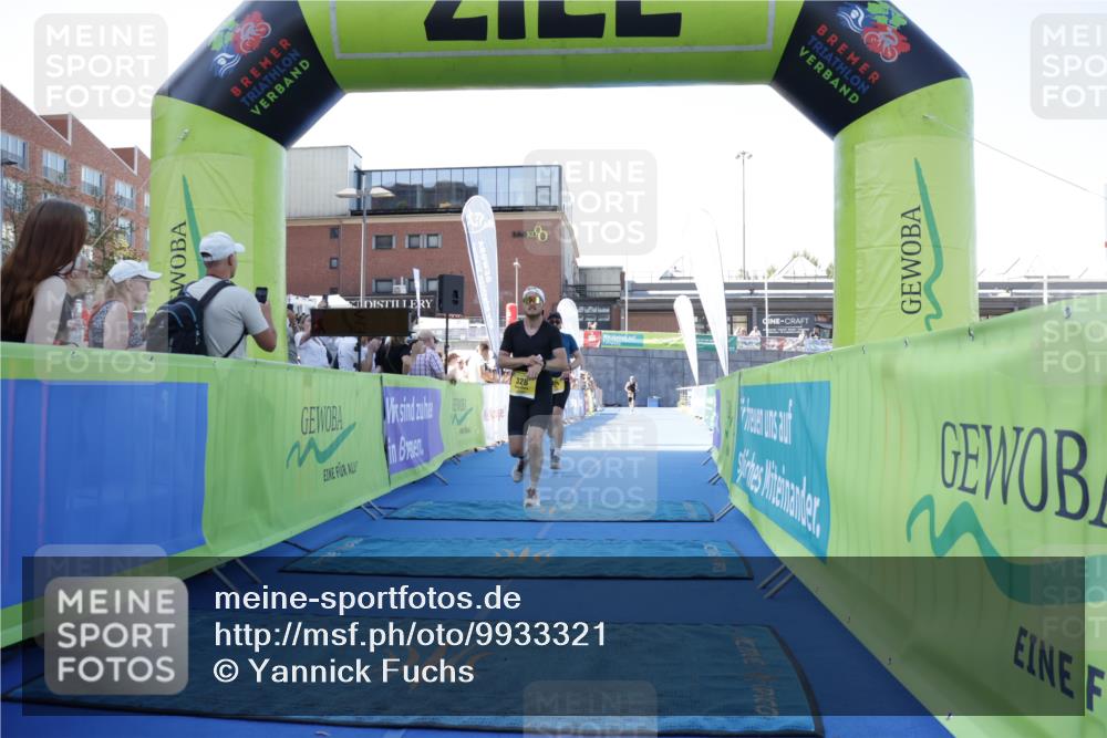09.08.2026 - GEWOBA Citytriathlon Bremen Yannick Fuchs http://msf.ph/oto/9933321 09.08.2026 11:22:53 Ziel 81, 325, 328, 493 meine-sportfotos.de