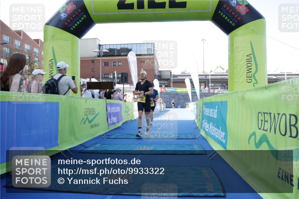 09.08.2026 - GEWOBA Citytriathlon Bremen Yannick Fuchs http://msf.ph/oto/9933322 09.08.2026 11:22:54 Ziel 325, 328, 493 meine-sportfotos.de