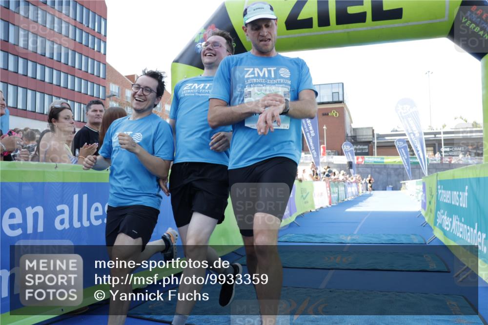 09.08.2026 - GEWOBA Citytriathlon Bremen Yannick Fuchs http://msf.ph/oto/9933359 09.08.2026 11:23:33 Ziel 39, 368 meine-sportfotos.de