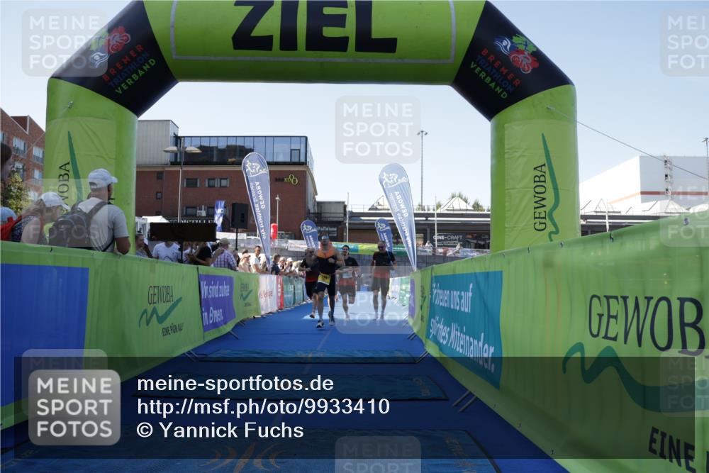 09.08.2026 - GEWOBA Citytriathlon Bremen Yannick Fuchs http://msf.ph/oto/9933410 09.08.2026 11:24:25 Ziel 241, 379, 413, 472 meine-sportfotos.de