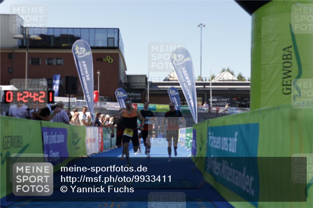 09.08.2026 - GEWOBA Citytriathlon Bremen Yannick Fuchs http://msf.ph/oto/9933411 09.08.2026 11:24:25 Ziel 241, 379, 413, 472 meine-sportfotos.de