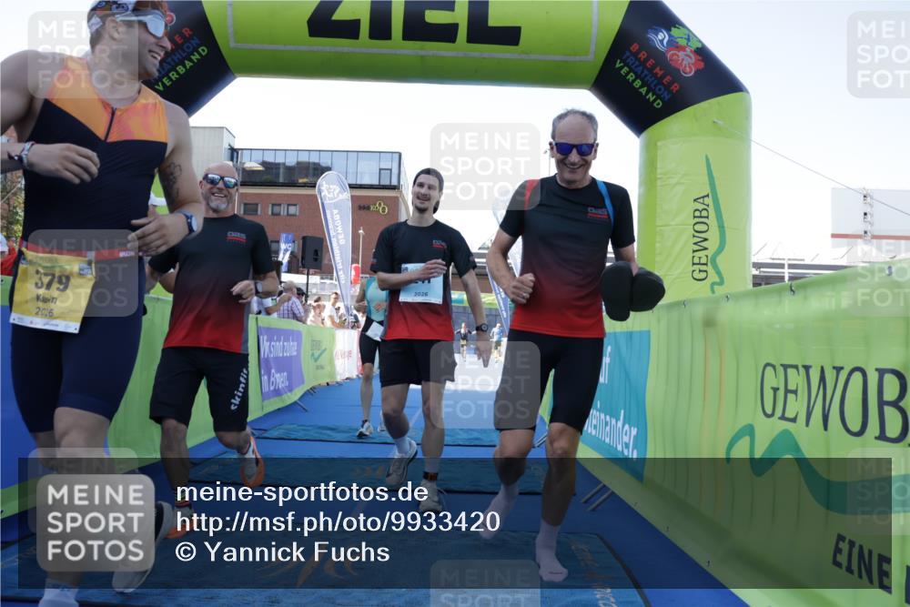 09.08.2026 - GEWOBA Citytriathlon Bremen Yannick Fuchs http://msf.ph/oto/9933420 09.08.2026 11:24:27 Ziel 241, 379, 413, 472 meine-sportfotos.de
