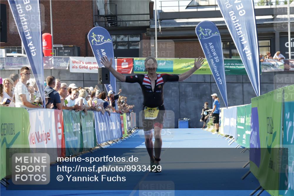 09.08.2026 - GEWOBA Citytriathlon Bremen Yannick Fuchs http://msf.ph/oto/9933429 09.08.2026 11:24:34 Ziel 407 meine-sportfotos.de