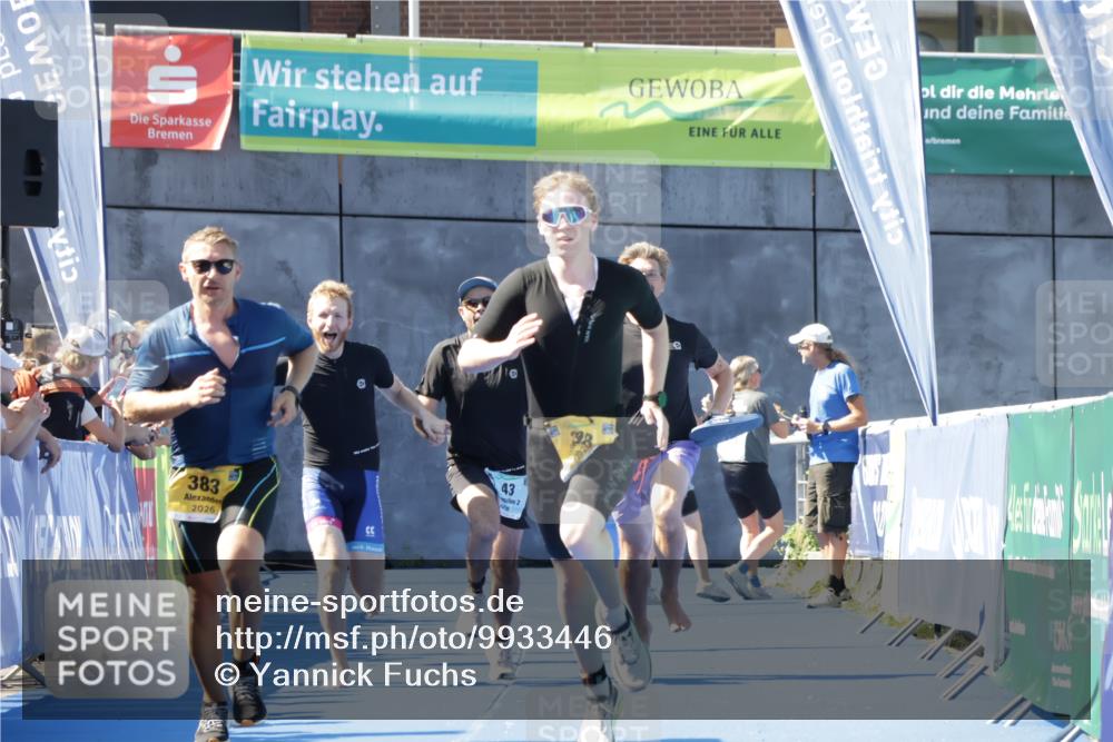 09.08.2026 - GEWOBA Citytriathlon Bremen Yannick Fuchs http://msf.ph/oto/9933446 09.08.2026 11:24:44 Ziel 43, 129, 383, 392, 398 meine-sportfotos.de