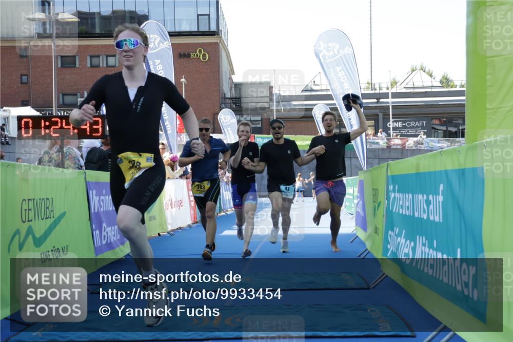 09.08.2026 - GEWOBA Citytriathlon Bremen Yannick Fuchs http://msf.ph/oto/9933454 09.08.2026 11:24:47 Ziel 43, 383, 398 meine-sportfotos.de