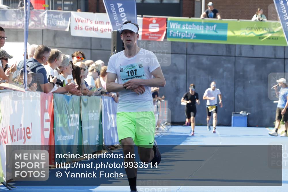 09.08.2026 - GEWOBA Citytriathlon Bremen Yannick Fuchs http://msf.ph/oto/9933514 09.08.2026 11:25:51 Ziel 107 meine-sportfotos.de