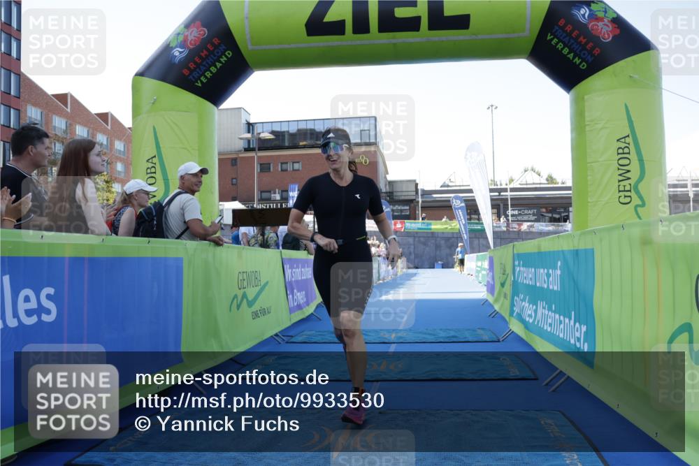 09.08.2026 - GEWOBA Citytriathlon Bremen Yannick Fuchs http://msf.ph/oto/9933530 09.08.2026 11:26:00 Ziel 408, 502 meine-sportfotos.de