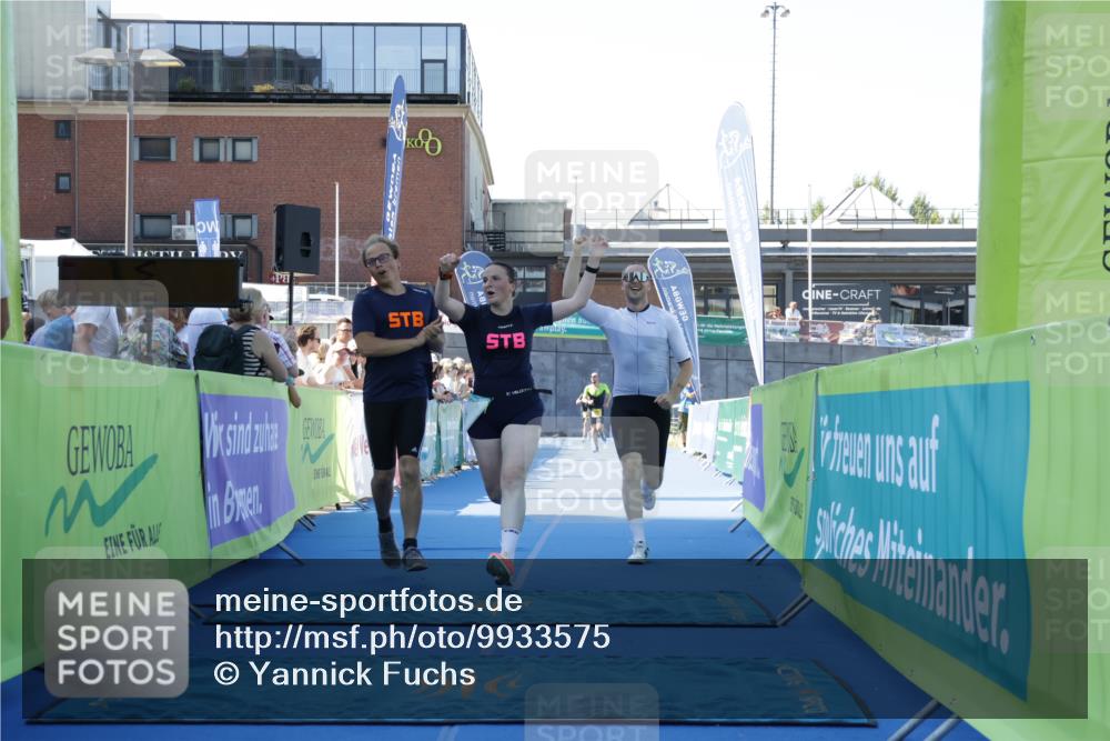 09.08.2026 - GEWOBA Citytriathlon Bremen Yannick Fuchs http://msf.ph/oto/9933575 09.08.2026 11:27:13 Ziel 215, 329 meine-sportfotos.de