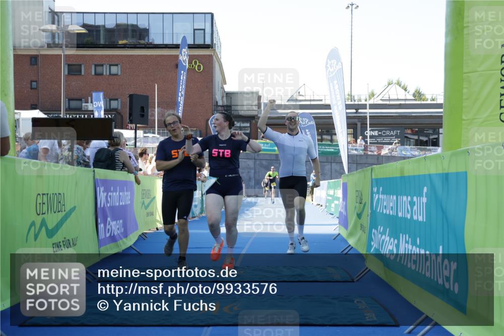 09.08.2026 - GEWOBA Citytriathlon Bremen Yannick Fuchs http://msf.ph/oto/9933576 09.08.2026 11:27:14 Ziel 215, 329 meine-sportfotos.de