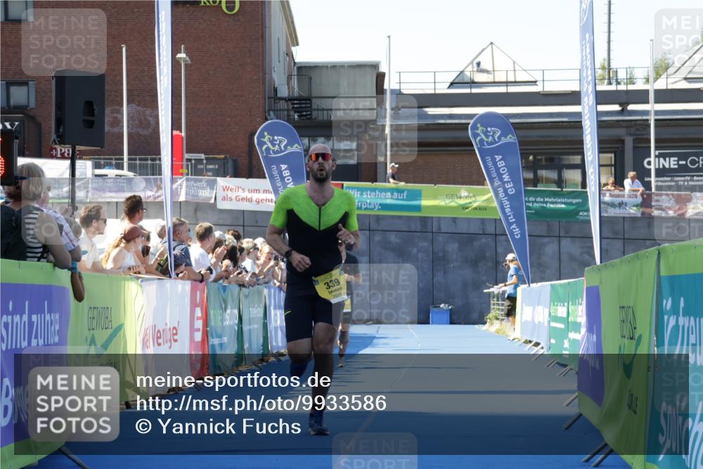 09.08.2026 - GEWOBA Citytriathlon Bremen Yannick Fuchs http://msf.ph/oto/9933586 09.08.2026 11:27:19 Ziel 339, 520 meine-sportfotos.de