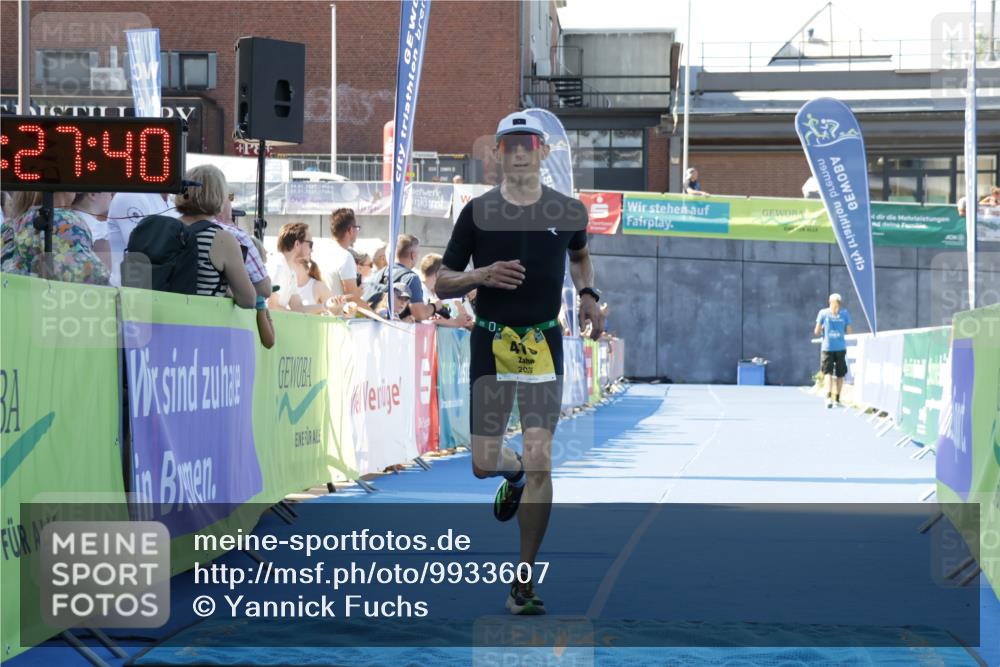 09.08.2026 - GEWOBA Citytriathlon Bremen Yannick Fuchs http://msf.ph/oto/9933607 09.08.2026 11:27:45 Ziel 410 meine-sportfotos.de