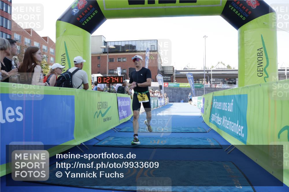 09.08.2026 - GEWOBA Citytriathlon Bremen Yannick Fuchs http://msf.ph/oto/9933609 09.08.2026 11:27:46 Ziel 410 meine-sportfotos.de