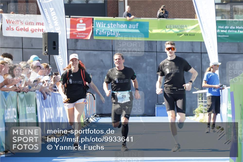 09.08.2026 - GEWOBA Citytriathlon Bremen Yannick Fuchs http://msf.ph/oto/9933641 09.08.2026 11:28:15 Ziel 29 meine-sportfotos.de