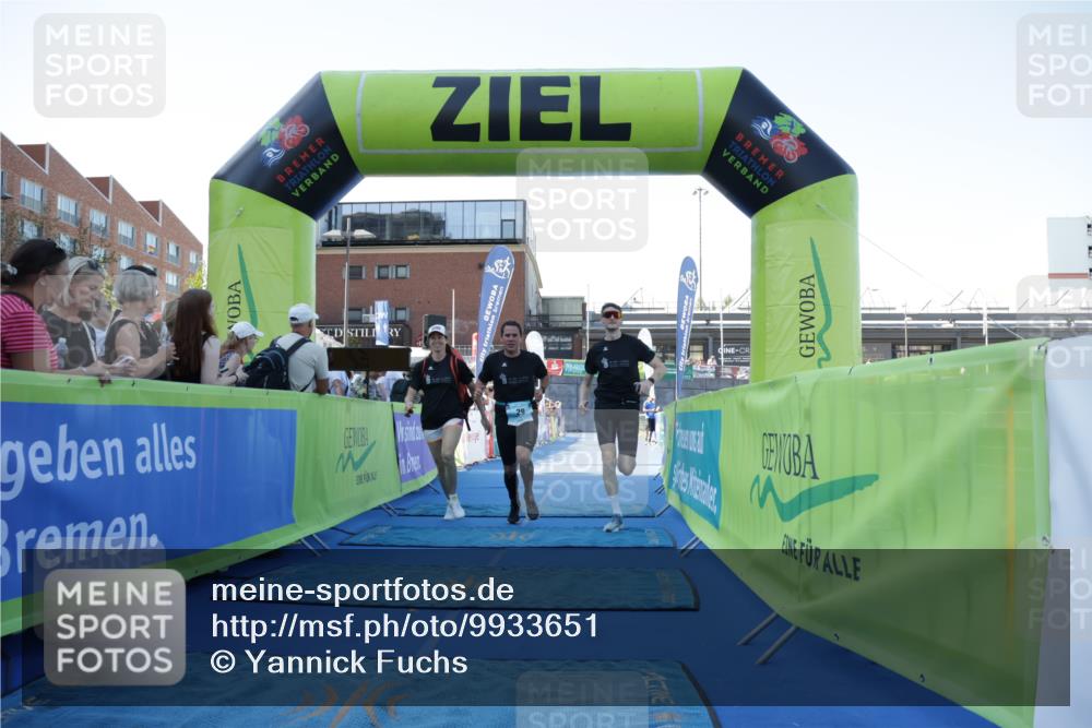 09.08.2026 - GEWOBA Citytriathlon Bremen Yannick Fuchs http://msf.ph/oto/9933651 09.08.2026 11:28:18 Ziel 29 meine-sportfotos.de