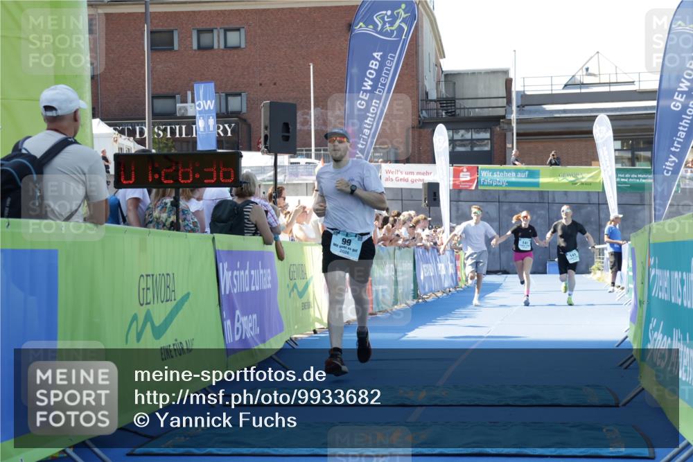 09.08.2026 - GEWOBA Citytriathlon Bremen Yannick Fuchs http://msf.ph/oto/9933682 09.08.2026 11:28:40 Ziel 99, 141 meine-sportfotos.de