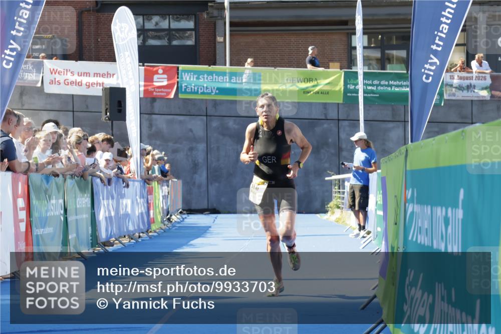 09.08.2026 - GEWOBA Citytriathlon Bremen Yannick Fuchs http://msf.ph/oto/9933703 09.08.2026 11:28:55 Ziel 516 meine-sportfotos.de