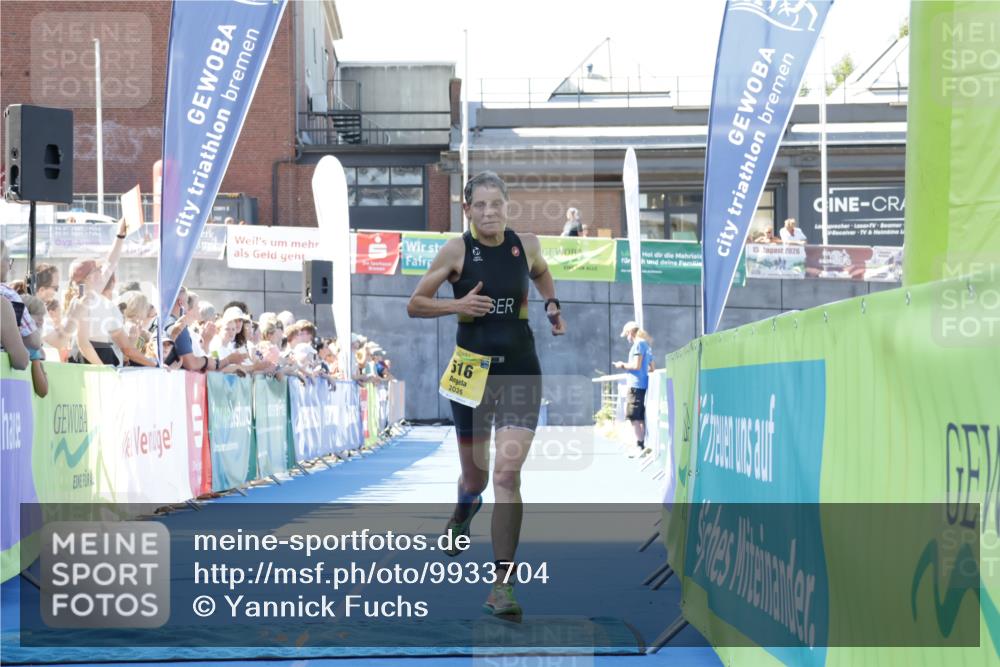 09.08.2026 - GEWOBA Citytriathlon Bremen Yannick Fuchs http://msf.ph/oto/9933704 09.08.2026 11:28:57 Ziel 516 meine-sportfotos.de