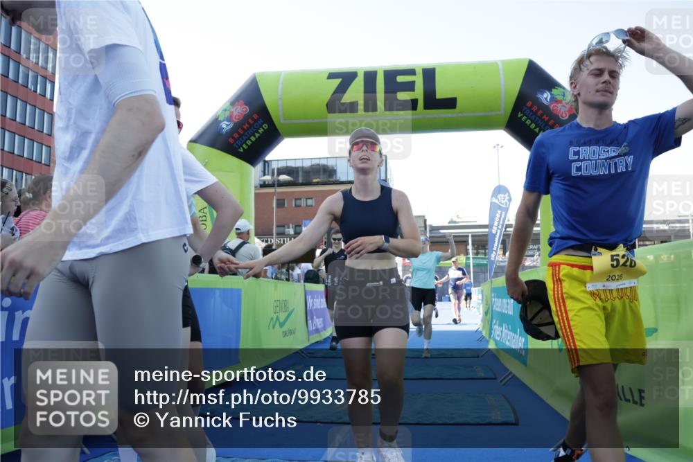 09.08.2026 - GEWOBA Citytriathlon Bremen Yannick Fuchs http://msf.ph/oto/9933785 09.08.2026 11:29:45 Ziel 19, 163, 189, 526 meine-sportfotos.de