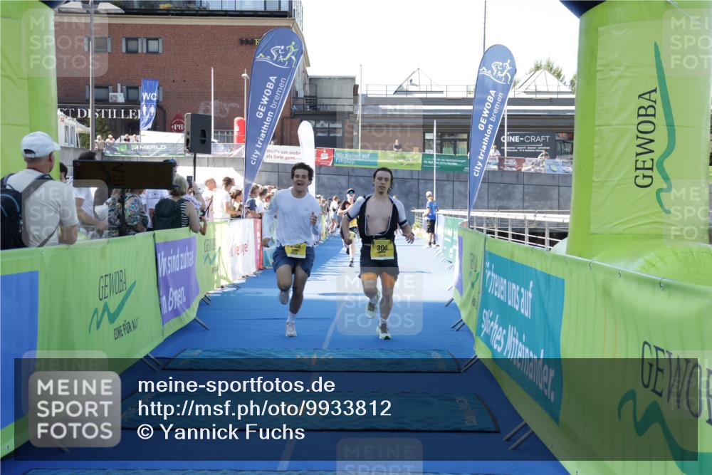 09.08.2026 - GEWOBA Citytriathlon Bremen Yannick Fuchs http://msf.ph/oto/9933812 09.08.2026 11:29:59 Ziel 237, 295, 300, 437, 453 meine-sportfotos.de