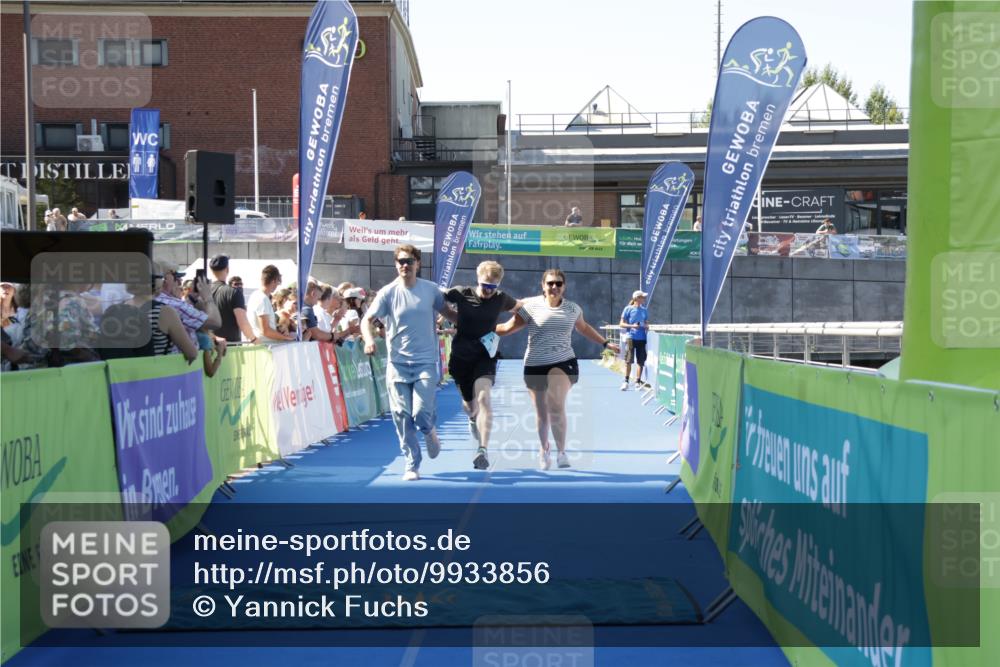 09.08.2026 - GEWOBA Citytriathlon Bremen Yannick Fuchs http://msf.ph/oto/9933856 09.08.2026 11:30:25 Ziel 151, 522 meine-sportfotos.de