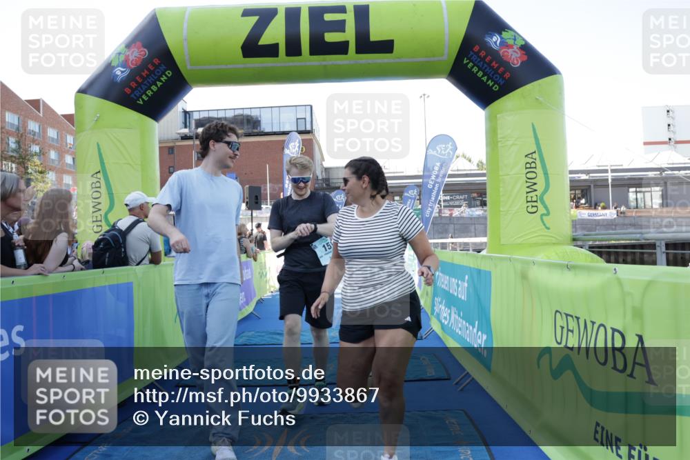 09.08.2026 - GEWOBA Citytriathlon Bremen Yannick Fuchs http://msf.ph/oto/9933867 09.08.2026 11:30:28 Ziel 151 meine-sportfotos.de
