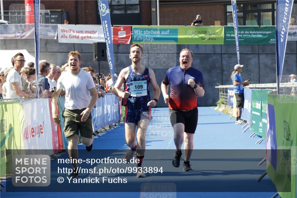 09.08.2026 - GEWOBA Citytriathlon Bremen Yannick Fuchs http://msf.ph/oto/9933894 09.08.2026 11:31:00 Ziel 109 meine-sportfotos.de