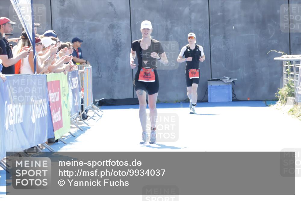 09.08.2026 - GEWOBA Citytriathlon Bremen Yannick Fuchs http://msf.ph/oto/9934037 09.08.2026 14:32:58 Ziel  meine-sportfotos.de