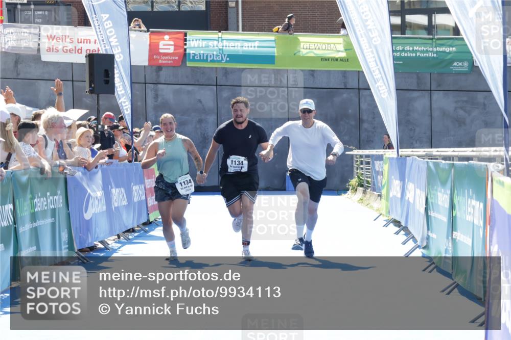 09.08.2026 - GEWOBA Citytriathlon Bremen Yannick Fuchs http://msf.ph/oto/9934113 09.08.2026 14:33:55 Ziel 1134 meine-sportfotos.de