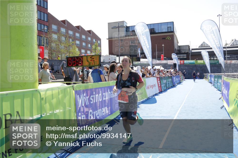 09.08.2026 - GEWOBA Citytriathlon Bremen Yannick Fuchs http://msf.ph/oto/9934147 09.08.2026 14:34:07 Ziel 941 meine-sportfotos.de