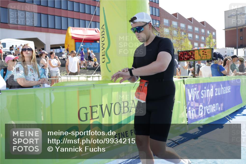 09.08.2026 - GEWOBA Citytriathlon Bremen Yannick Fuchs http://msf.ph/oto/9934215 09.08.2026 14:34:27 Ziel 611 meine-sportfotos.de