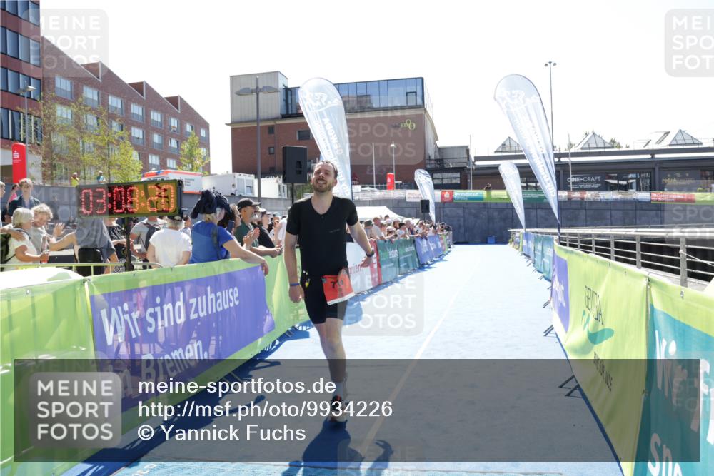 09.08.2026 - GEWOBA Citytriathlon Bremen Yannick Fuchs http://msf.ph/oto/9934226 09.08.2026 14:34:43 Ziel 716 meine-sportfotos.de
