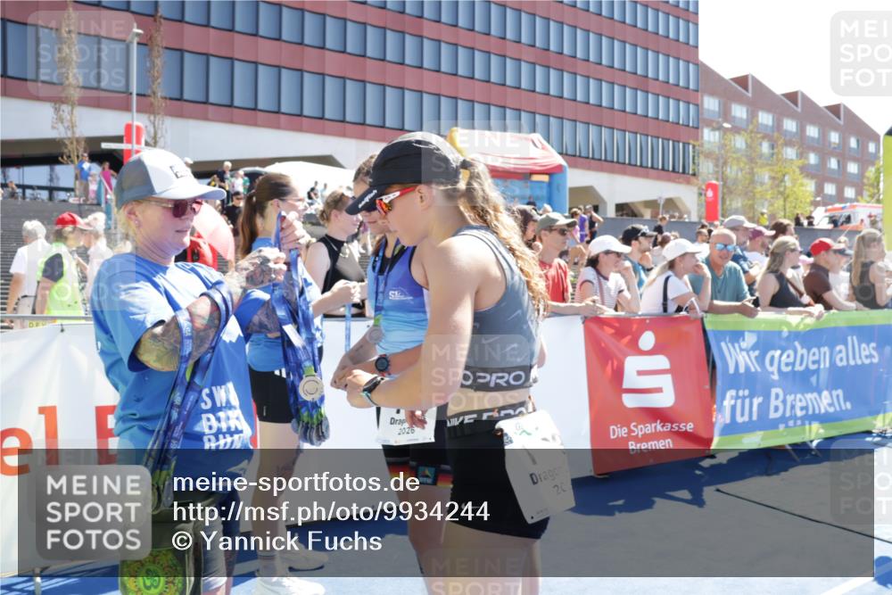 09.08.2026 - GEWOBA Citytriathlon Bremen Yannick Fuchs http://msf.ph/oto/9934244 09.08.2026 14:35:33 Ziel 959 meine-sportfotos.de