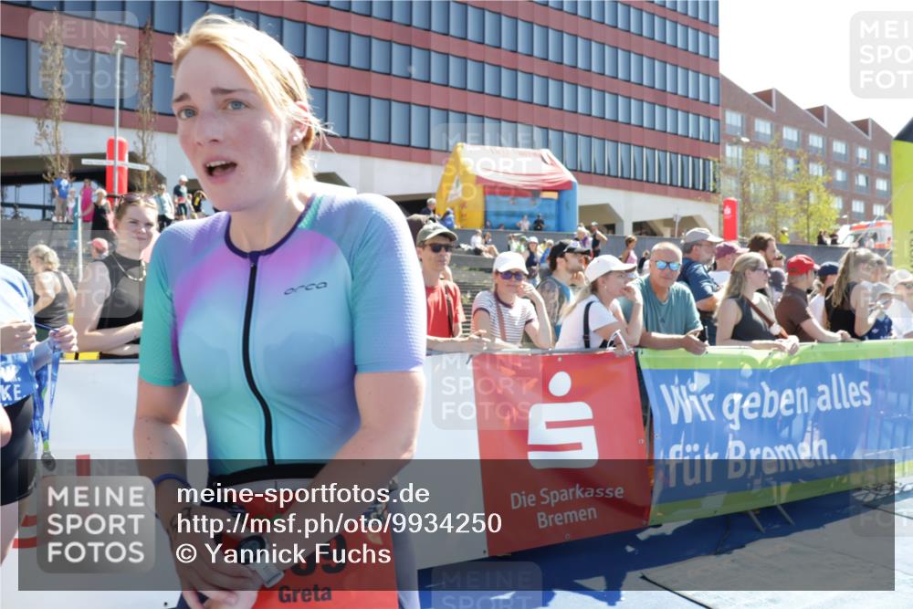 09.08.2026 - GEWOBA Citytriathlon Bremen Yannick Fuchs http://msf.ph/oto/9934250 09.08.2026 14:35:34 Ziel 959 meine-sportfotos.de