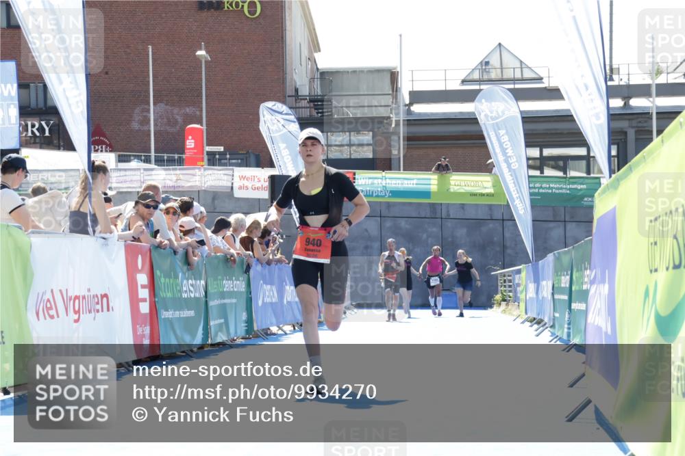 09.08.2026 - GEWOBA Citytriathlon Bremen Yannick Fuchs http://msf.ph/oto/9934270 09.08.2026 14:36:04 Ziel 923, 940 meine-sportfotos.de