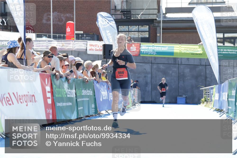 09.08.2026 - GEWOBA Citytriathlon Bremen Yannick Fuchs http://msf.ph/oto/9934334 09.08.2026 14:36:50 Ziel 966 meine-sportfotos.de