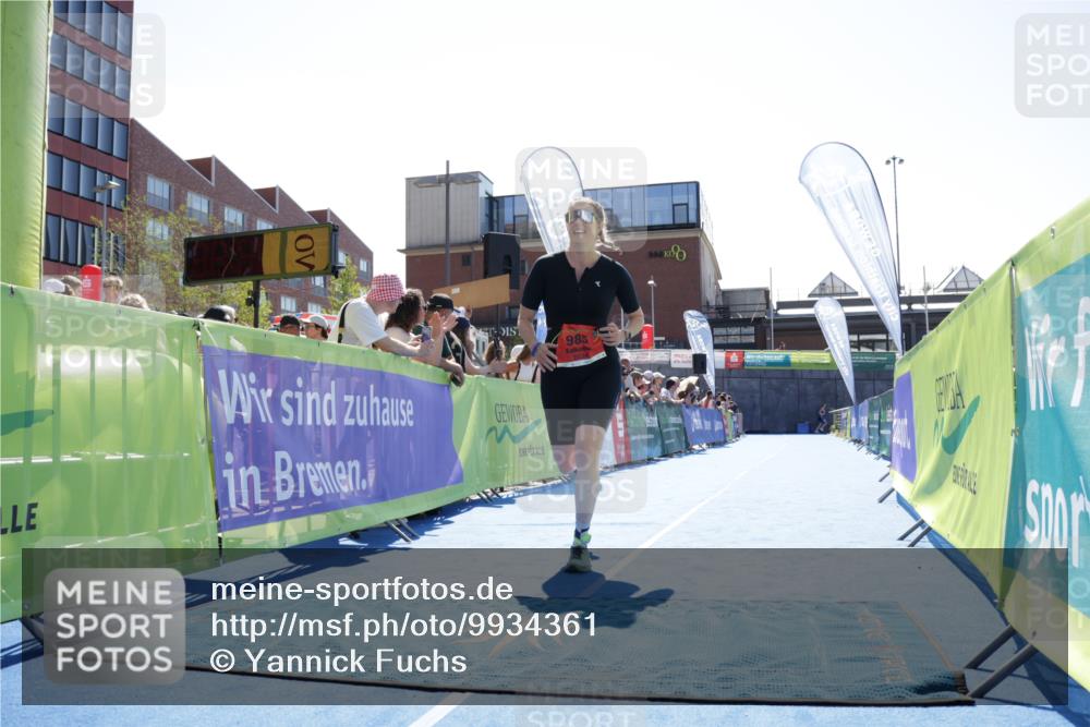 09.08.2026 - GEWOBA Citytriathlon Bremen Yannick Fuchs http://msf.ph/oto/9934361 09.08.2026 14:36:59 Ziel 985 meine-sportfotos.de