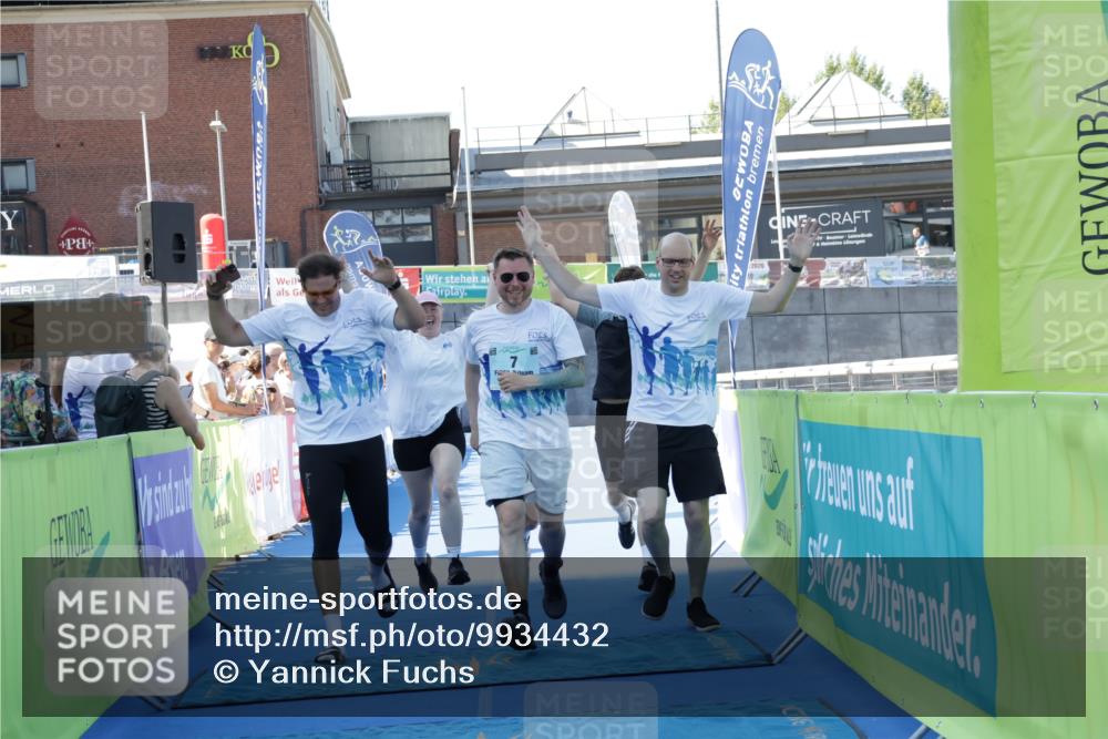 09.08.2026 - GEWOBA Citytriathlon Bremen Yannick Fuchs http://msf.ph/oto/9934432 09.08.2026 11:35:21 Ziel 7, 183, 187 meine-sportfotos.de