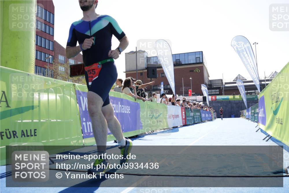 09.08.2026 - GEWOBA Citytriathlon Bremen Yannick Fuchs http://msf.ph/oto/9934436 09.08.2026 14:37:58 Ziel 655 meine-sportfotos.de