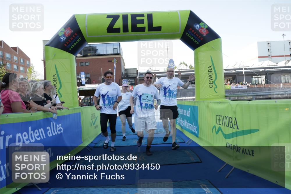 09.08.2026 - GEWOBA Citytriathlon Bremen Yannick Fuchs http://msf.ph/oto/9934450 09.08.2026 11:35:22 Ziel 7, 183, 187 meine-sportfotos.de