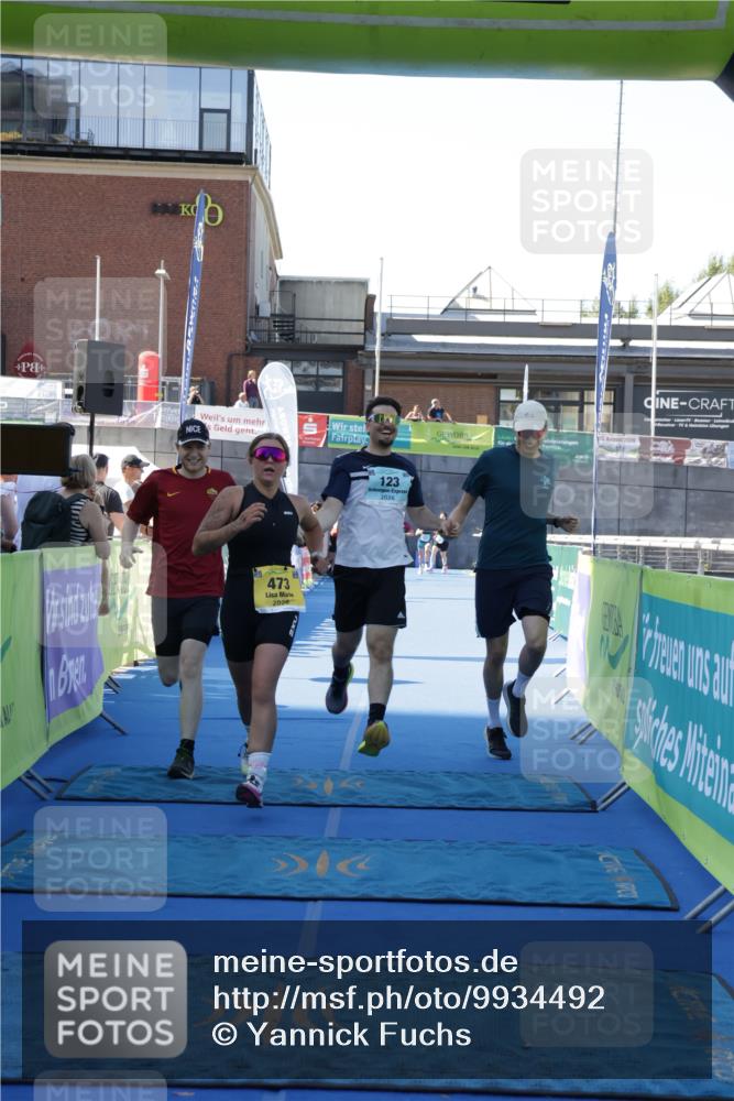 09.08.2026 - GEWOBA Citytriathlon Bremen Yannick Fuchs http://msf.ph/oto/9934492 09.08.2026 11:35:49 Ziel 123, 473 meine-sportfotos.de