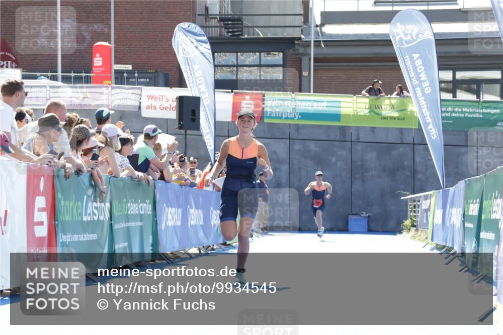 09.08.2026 - GEWOBA Citytriathlon Bremen Yannick Fuchs http://msf.ph/oto/9934545 09.08.2026 14:38:49 Ziel 887, 913 meine-sportfotos.de