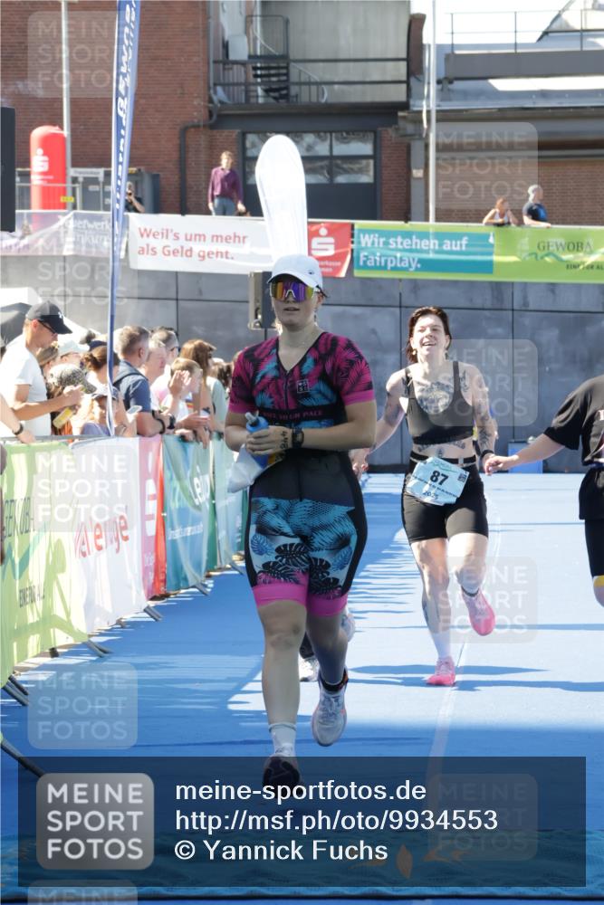 09.08.2026 - GEWOBA Citytriathlon Bremen Yannick Fuchs http://msf.ph/oto/9934553 09.08.2026 11:36:00 Ziel 87, 211, 448 meine-sportfotos.de