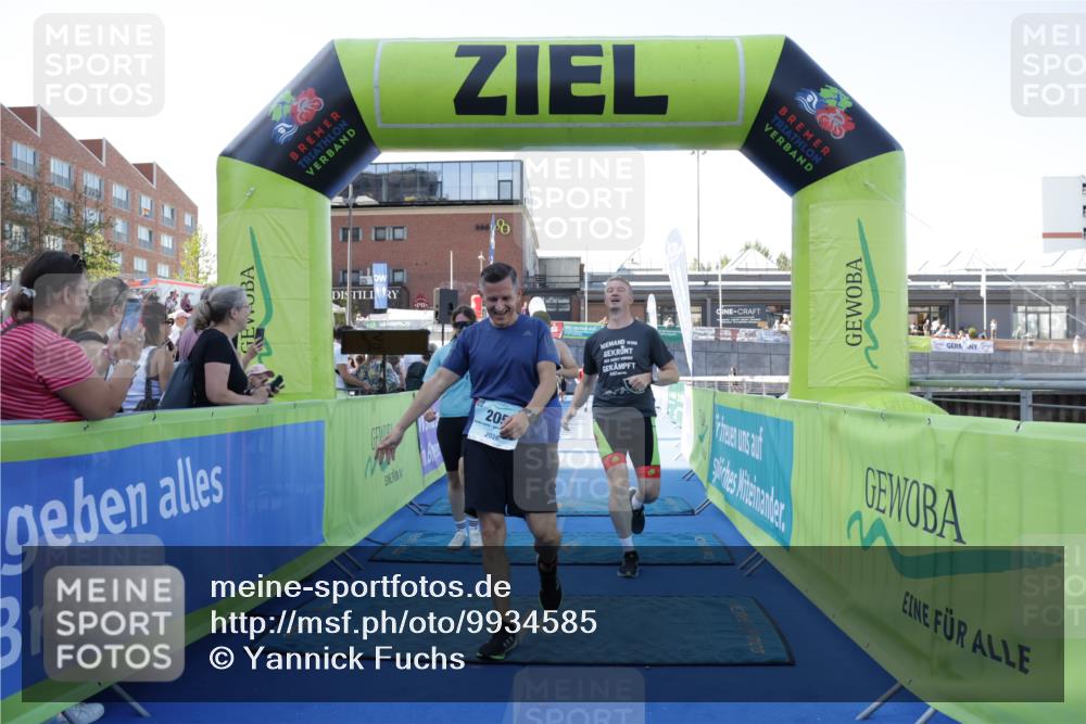 09.08.2026 - GEWOBA Citytriathlon Bremen Yannick Fuchs http://msf.ph/oto/9934585 09.08.2026 11:36:15 Ziel 41, 205, 330 meine-sportfotos.de
