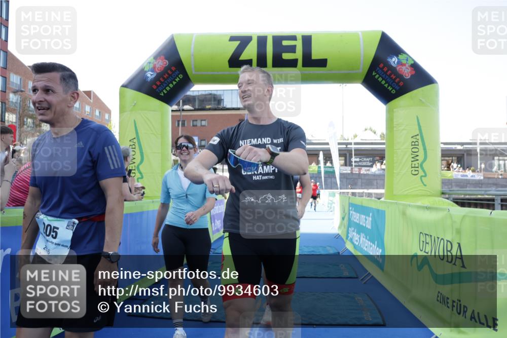 09.08.2026 - GEWOBA Citytriathlon Bremen Yannick Fuchs http://msf.ph/oto/9934603 09.08.2026 11:36:16 Ziel 41, 205, 330 meine-sportfotos.de