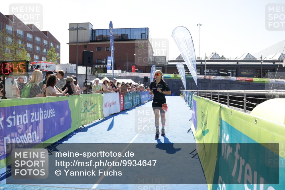 09.08.2026 - GEWOBA Citytriathlon Bremen Yannick Fuchs http://msf.ph/oto/9934647 09.08.2026 14:40:09 Ziel 968 meine-sportfotos.de