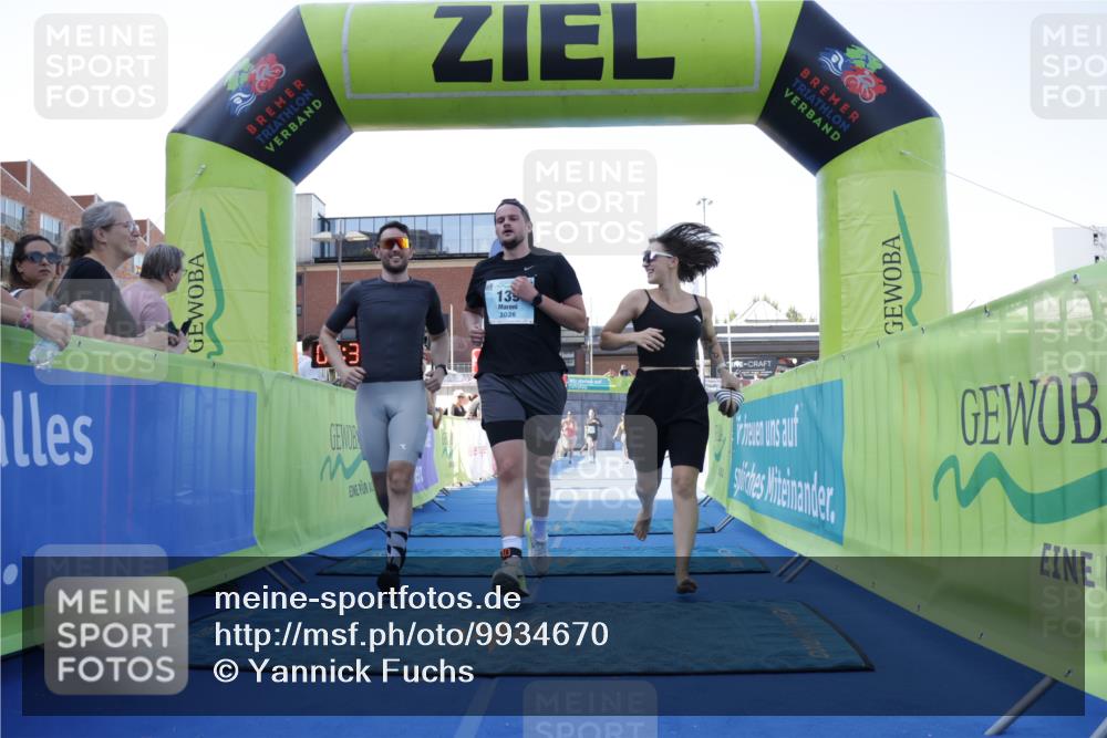 09.08.2026 - GEWOBA Citytriathlon Bremen Yannick Fuchs http://msf.ph/oto/9934670 09.08.2026 11:36:33 Ziel 93, 139 meine-sportfotos.de