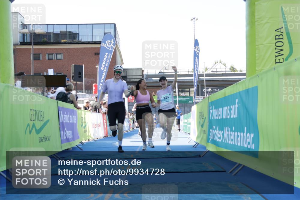 09.08.2026 - GEWOBA Citytriathlon Bremen Yannick Fuchs http://msf.ph/oto/9934728 09.08.2026 11:36:47 Ziel 223, 313 meine-sportfotos.de