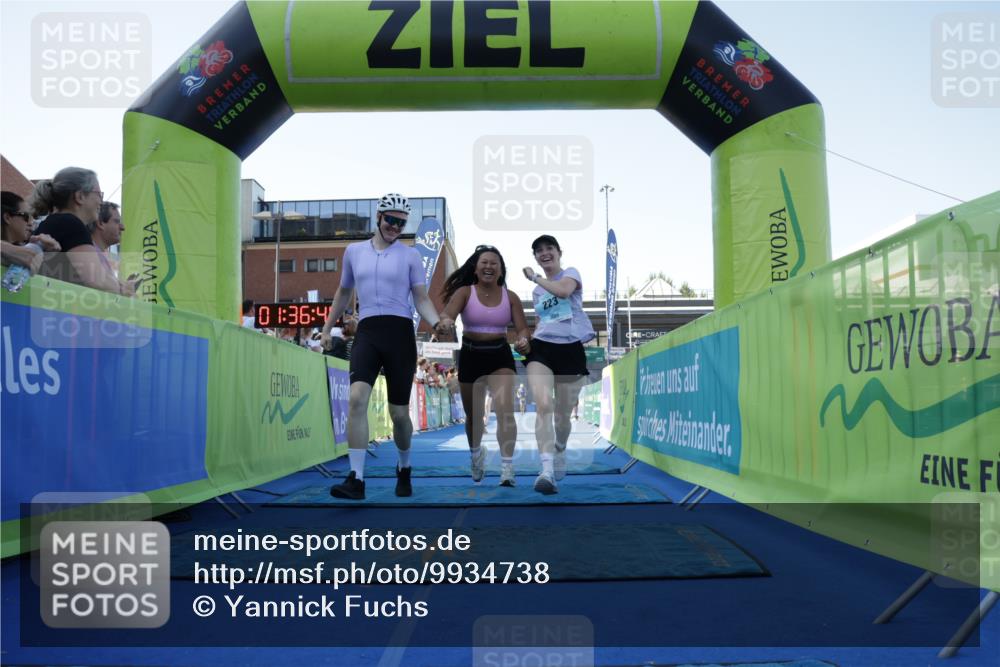 09.08.2026 - GEWOBA Citytriathlon Bremen Yannick Fuchs http://msf.ph/oto/9934738 09.08.2026 11:36:48 Ziel 223, 313 meine-sportfotos.de